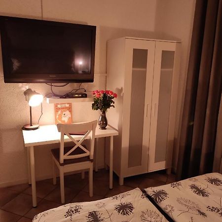 Gäste Apartement Casa Luber Thalmassing  Bagian luar foto
