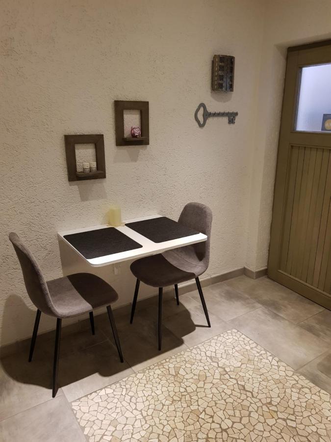 Gäste Apartement Casa Luber Thalmassing  Bagian luar foto