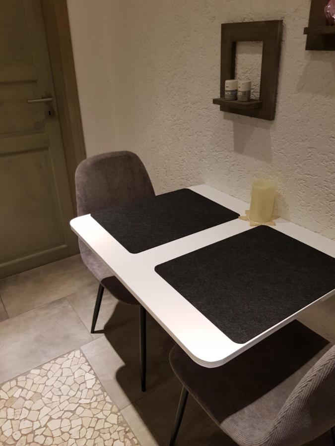 Gäste Apartement Casa Luber Thalmassing  Bagian luar foto