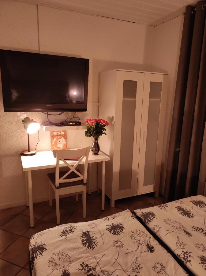 Gäste Apartement Casa Luber Thalmassing  Bagian luar foto