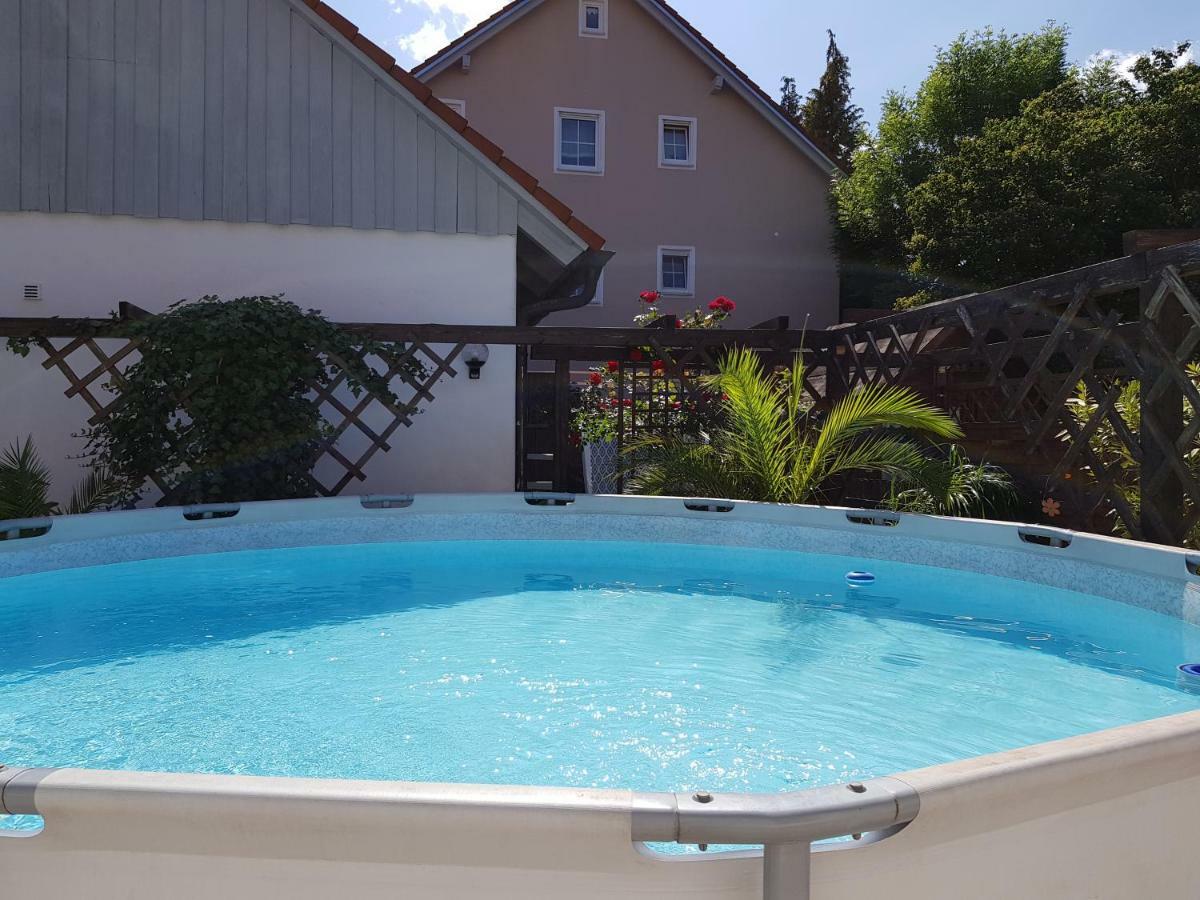 Gäste Apartement Casa Luber Thalmassing  Bagian luar foto